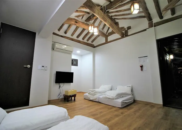 Bibimbap Hanok Gyeongbokgung Private 2*