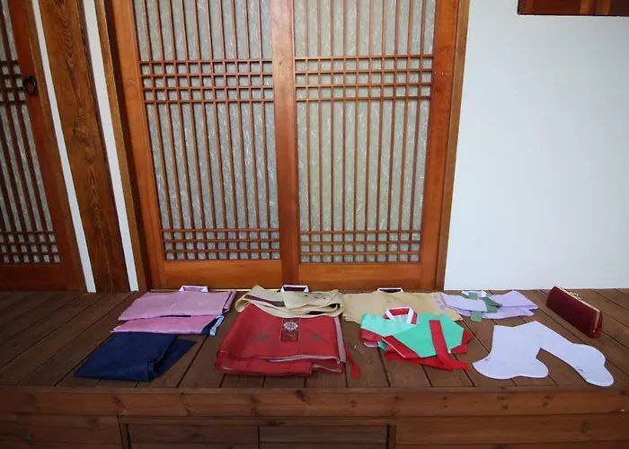 Bibimbap Hanok Gyeongbokgung Private