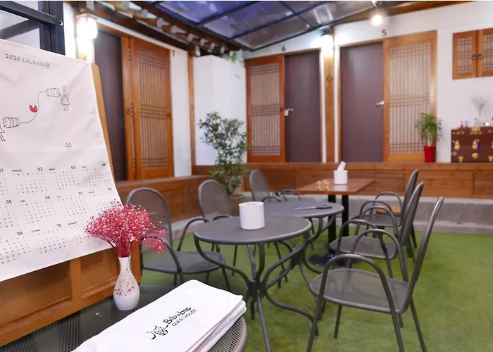 Bibimbap Hanok Gyeongbokgung Private Отель типа "постель и завтрак"